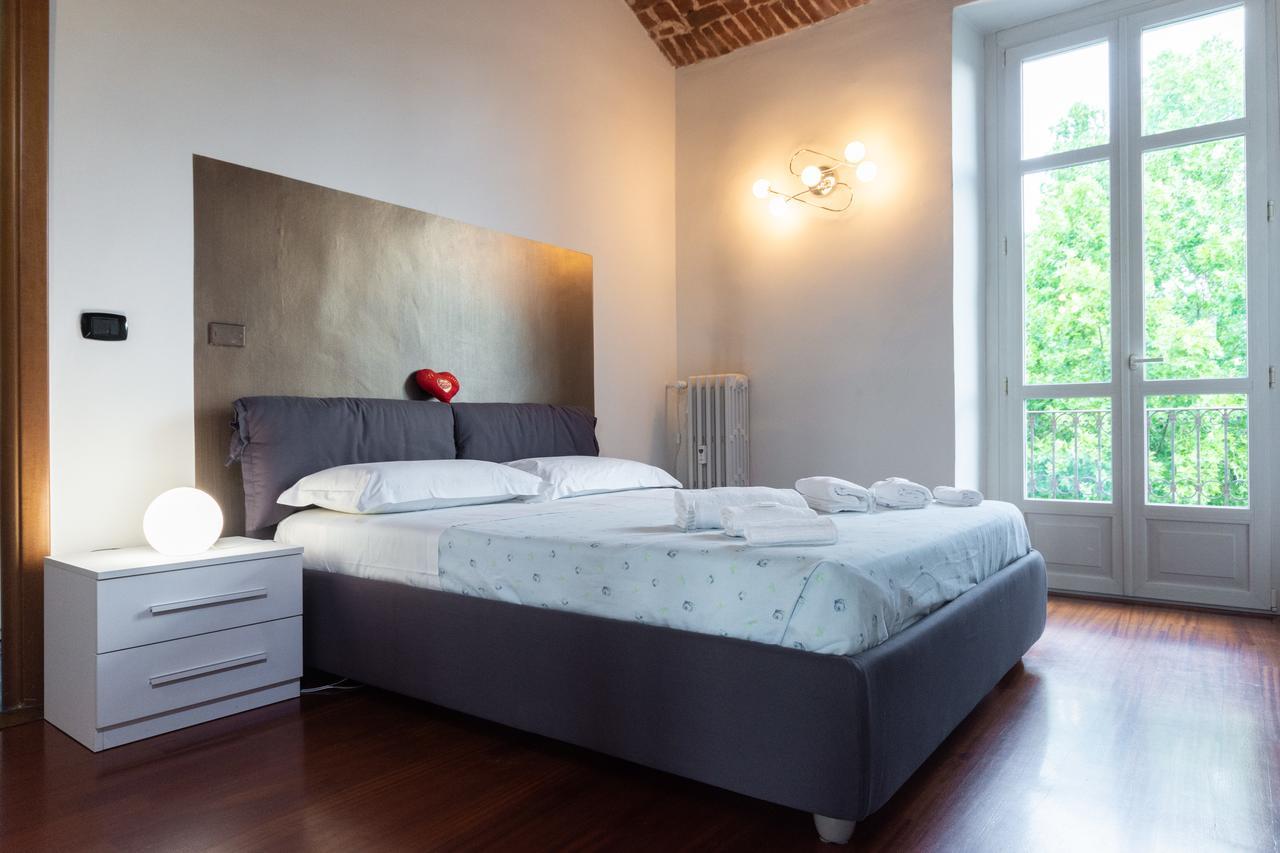 Apartament Cenisia & Porta Susa Roomy Flat